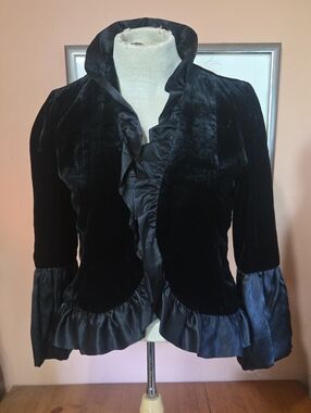 Camille La Vie Black Velvet And Silk Ruffle Jacket Womens Size 10